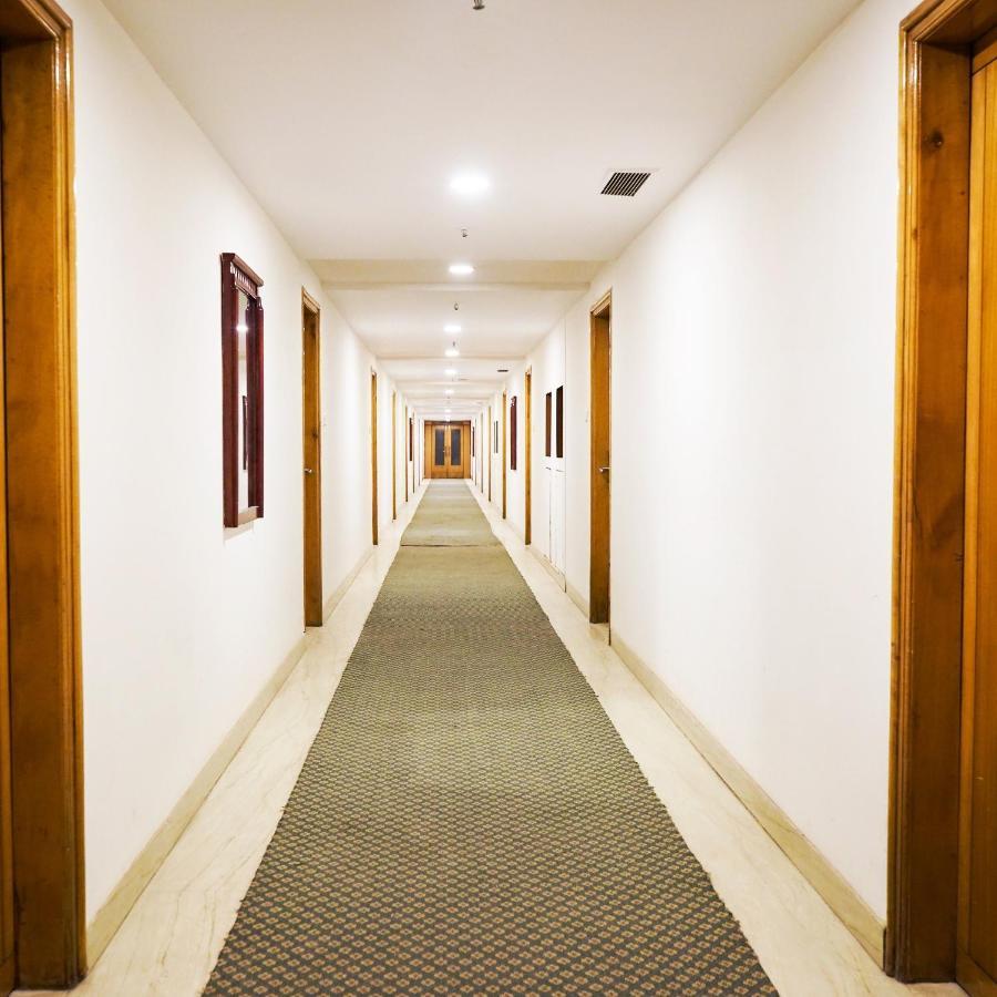 Hotel Adityaz Gválijar Kültér fotó